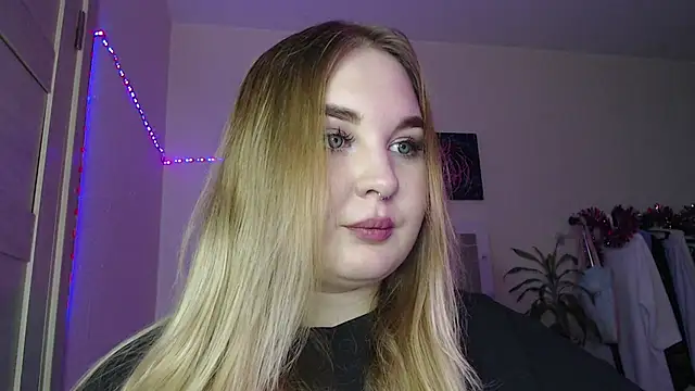 Greeenfriends6969 online show from 12.21.24