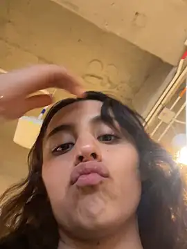 Katee Jones online show from 02.04.25