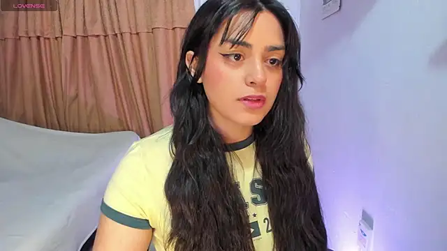  laina  online show from 03.23.25