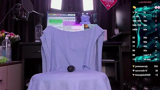 Raissa sky26 online show from 02.18.25