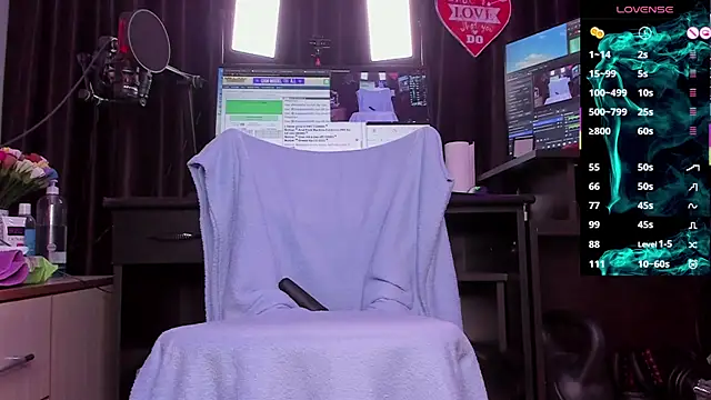 Raissa sky26 online show from 03.08.25