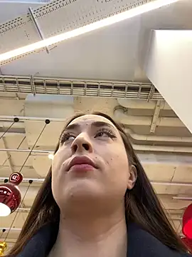 Holly Play online show from 01.14.25