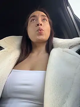 Snapshot of Holly_Play chatting on 02.07.26 Holly Play online show from 02.07.26