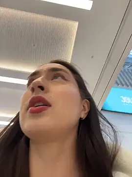 Snapshot of Holly_Play chatting on 02.09.26 Holly Play online show from 02.09.26