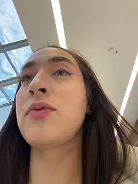 Snapshot of Holly_Play chatting on 02.12.26 Holly Play online show from 02.12.26