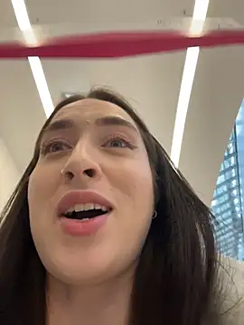 Snapshot of Holly_Play chatting on 02.17.26 Holly Play online show from 02.17.26