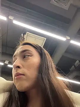 Snapshot of Holly_Play chatting on 02.21.26 Holly Play online show from 02.21.26