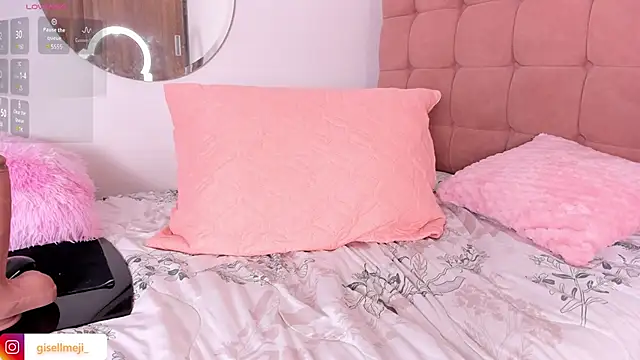 Snapshot of Gisellmejiaa chatting on 03.19.25 Gisellmejiaa online show from 03.19.25