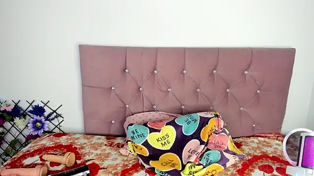 nicol jone1 online show from 03.13.25