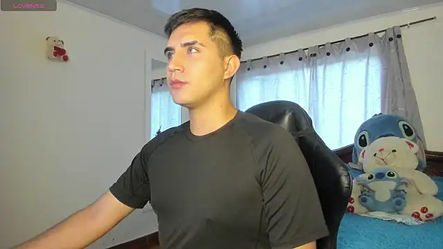 Chris Maddox online show from 12.06.24