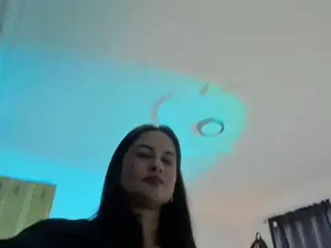 Snapshot of lucy_diiaz chatting on 09.22.25 lucy diiaz online show from 09.22.25