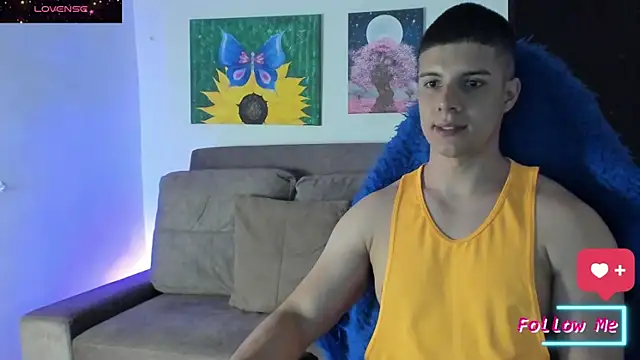 Snapshot of cory_okell chatting on 04.05.26 cory okell online show from 04.05.26