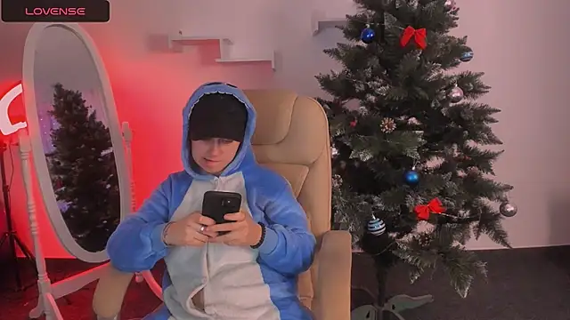 Dolly  Queen  online show from 12.08.24