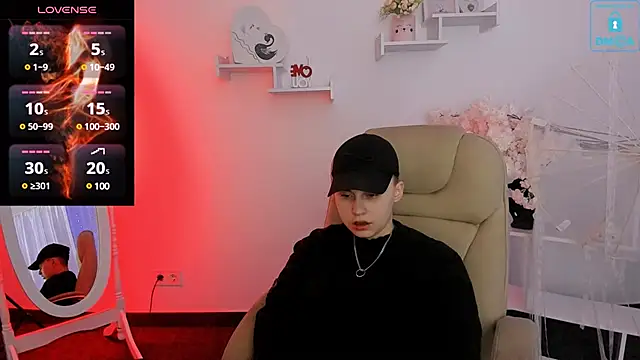 Dolly  Queen  online show from 02.07.25