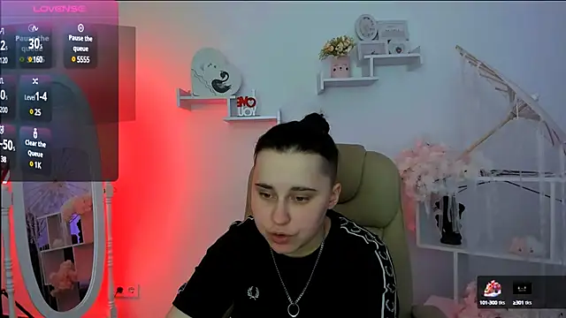 Dolly  Queen  online show from 02.28.25