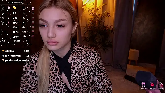 Ella Milla online show from 01.22.25