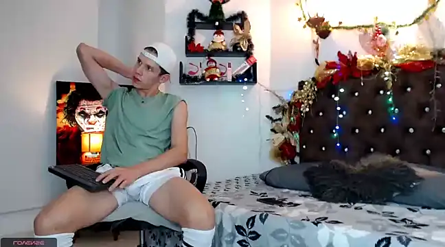 flowers18 online show from 12.23.24