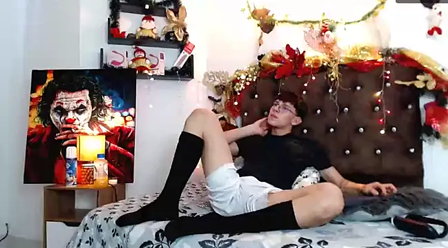 flowers18 online show from 12.29.24