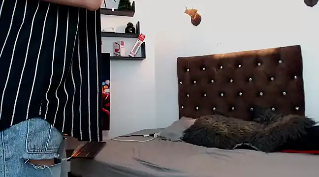 flowers18 online show from 01.10.25