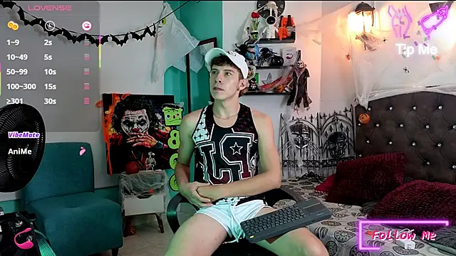 flowers18 online show from 10.28.25