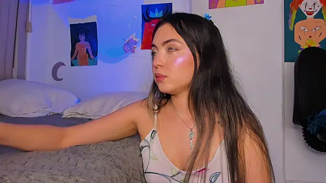 Snapshot of azumi_cutiepie_ chatting on 12.16.24 azumi cutiepie online show from 12.16.24