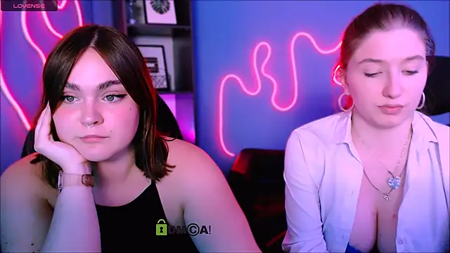 Snapshot of daisy_candy chatting on 09.22.25 daisy candy online show from 09.22.25