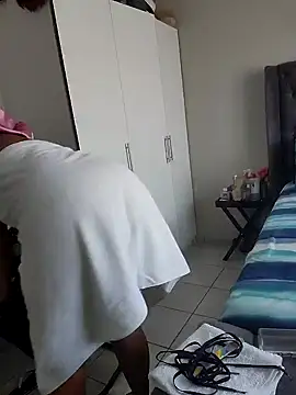 Snapshot of Drippincaty chatting on 01.22.25 Drippincaty online show from 01.22.25