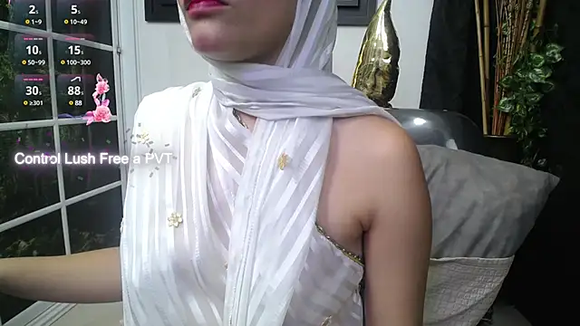 Snapshot of shantala_krisha chatting on 02.28.25 shantala krisha online show from 02.28.25
