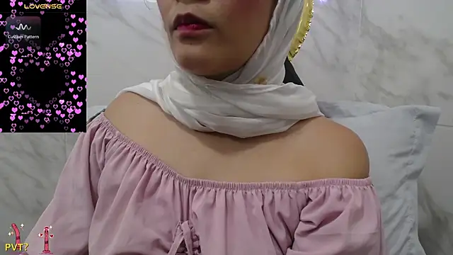 Snapshot of shantala_krisha chatting on 03.14.25 shantala krisha online show from 03.14.25