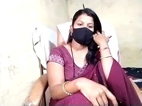 Snapshot of Mumbaistar chatting on 10.30.25 Mumbaistar online show from 10.30.25