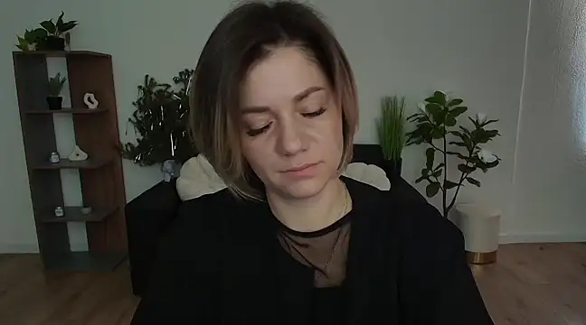 MariaSttone online show from 01.04.25