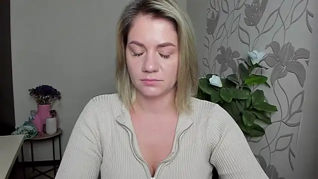 MariaSttone online show from 10.15.25