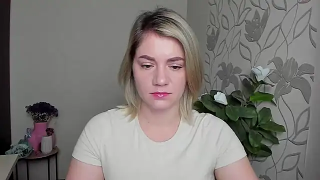 MariaSttone online show from 10.19.25