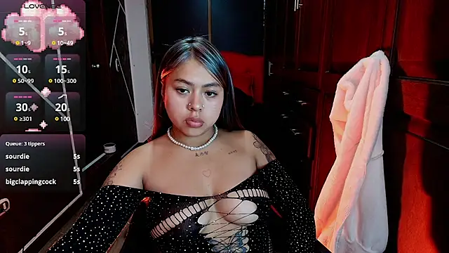 Snapshot of AntonellaRosee_ chatting on 03.18.25 AntonellaRosee online show from 03.18.25