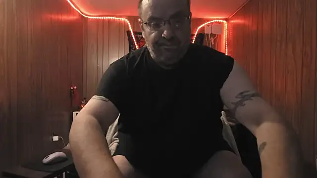 Snapshot of Black_Venom999 chatting on 12.31.24 Black Venom999 online show from 12.31.24