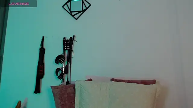 Alisson Beckett online show from 03.12.25