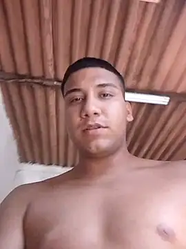 Snapshot of chocostunt chatting on 09.30.25 chocostunt online show from 09.30.25