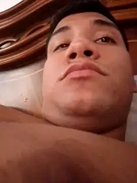 Snapshot of chocostunt chatting on 10.20.25 chocostunt online show from 10.20.25