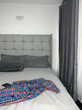 prettiepearl online show from 09.23.25