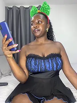 prettiepearl online show from 12.22.25