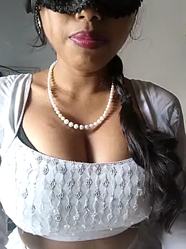 sandy naughty online show from 11.13.25