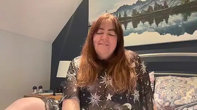 curvy-milf-abbie online show from 01.15.26