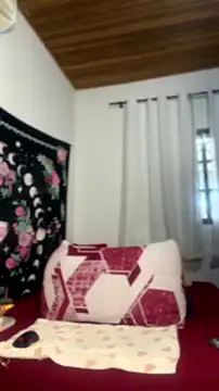 Snapshot of RuivaRaposinha chatting on 07.29.26 RuivaRaposinha online show from 07.29.26