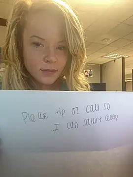 EllaSnow online show from 03.06.25