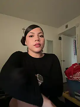 ladylavish online show from 12.15.24