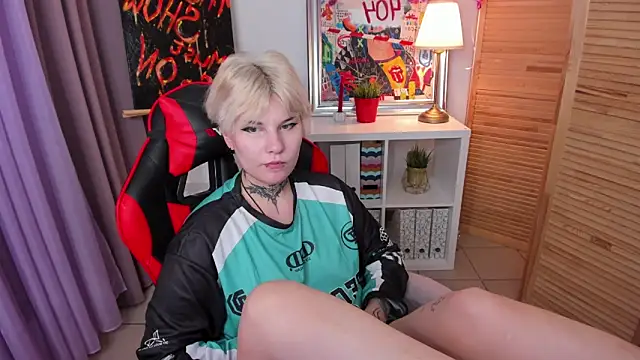 mekurisu online show from 03.17.25