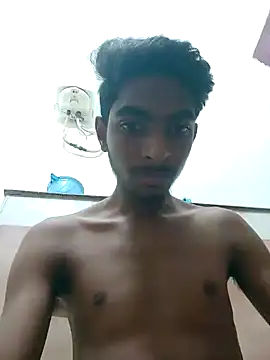 Snapshot of biggboyzz chatting on 12.19.24 biggboyzz online show from 12.19.24