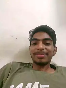 Snapshot of biggboyzz chatting on 12.21.24 biggboyzz online show from 12.21.24