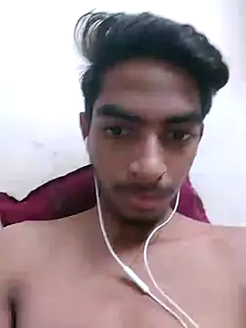 Snapshot of biggboyzz chatting on 12.28.24 biggboyzz online show from 12.28.24
