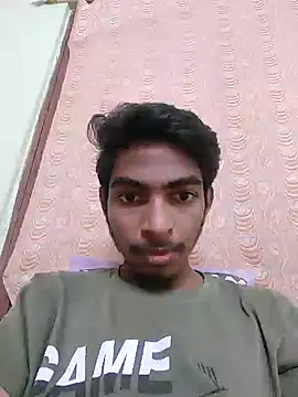 Snapshot of biggboyzz chatting on 01.21.25 biggboyzz online show from 01.21.25